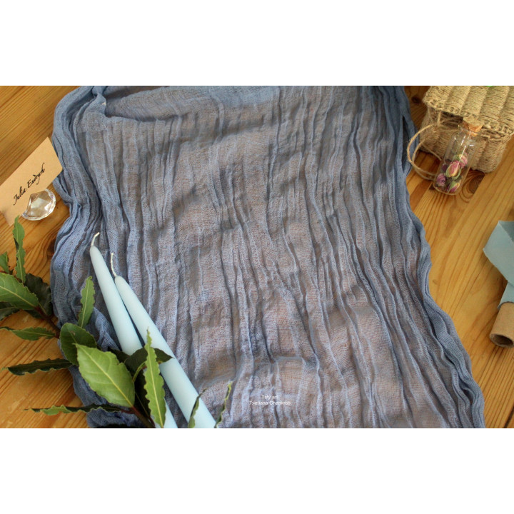 Table runner in cotton gauze
